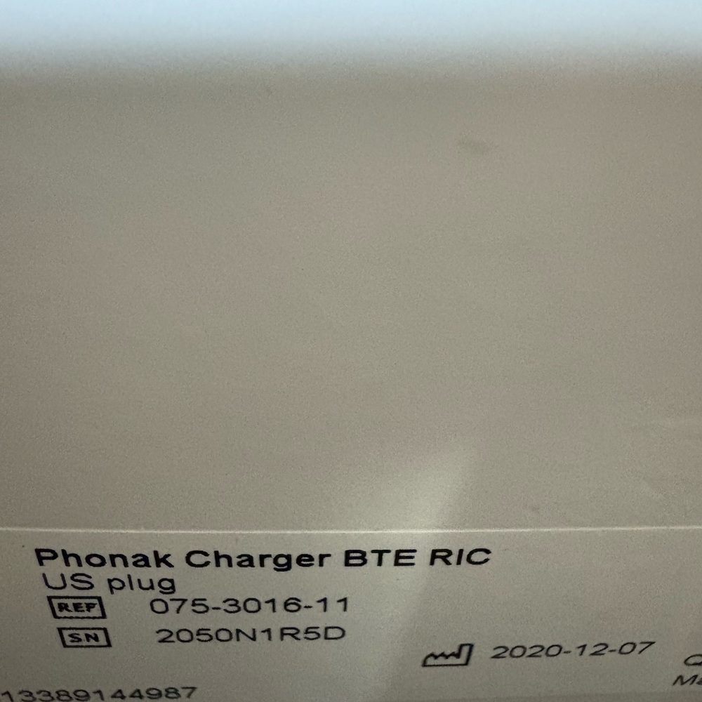 White Charger for BTE RIC Hearing Aids